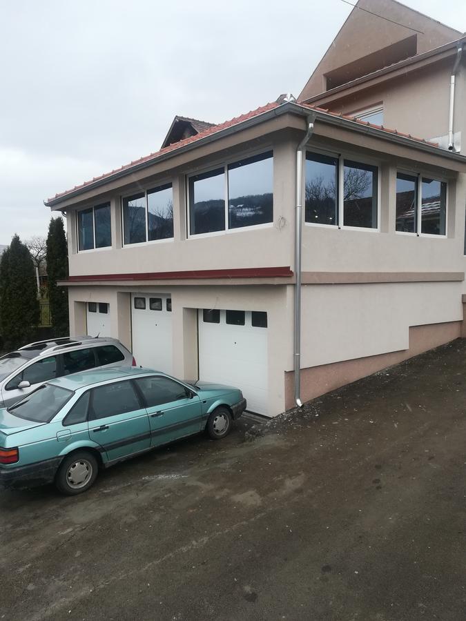 Karavan 123 Raska Exterior photo